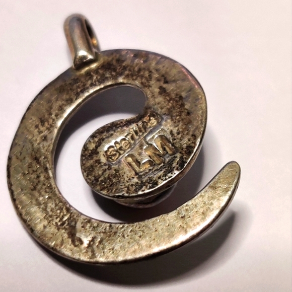 Leonard Maloney Navajo Modernist Sterling LM Pendant w/Coral - Picture 6 of 16